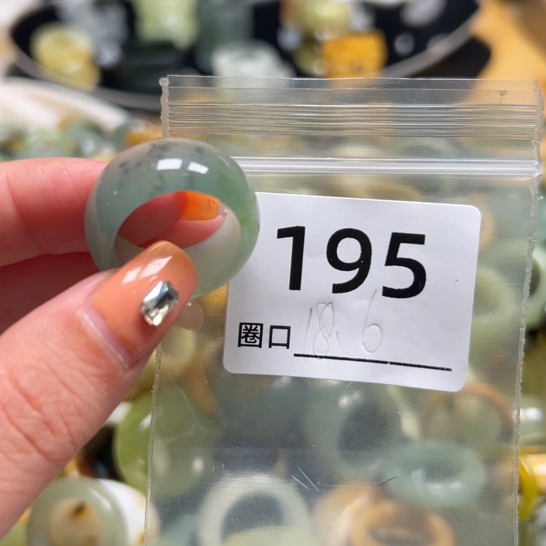 梁***t蛇纹石玉未镶嵌戒指