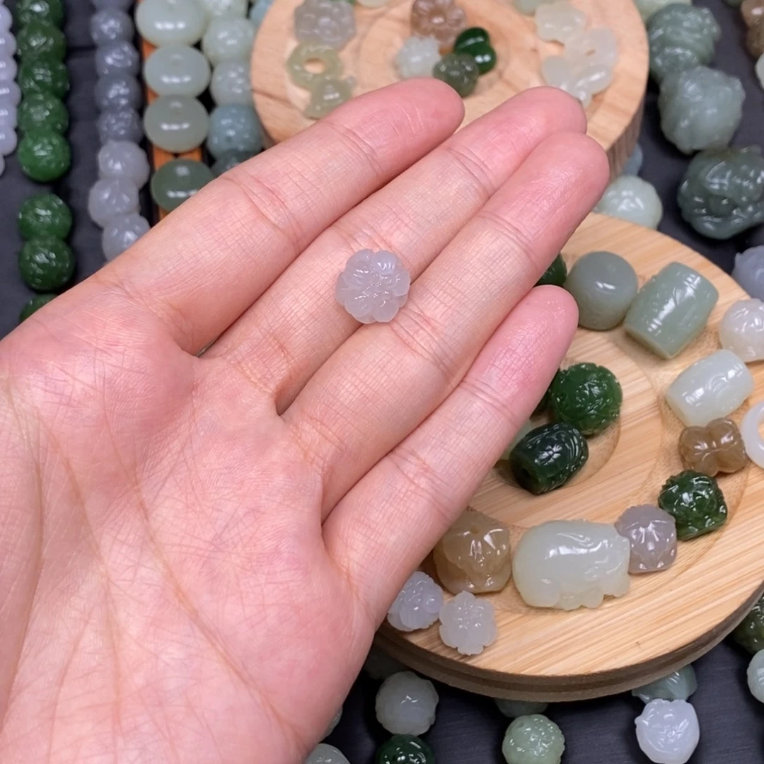 彡***r和田玉未镶嵌颈饰