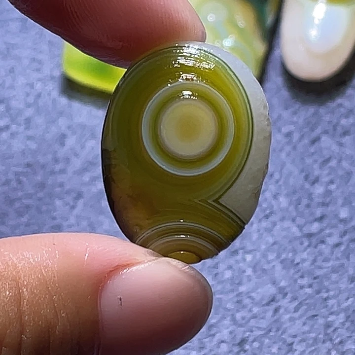 玛瑙/玉髓未镶嵌珠宝奇石