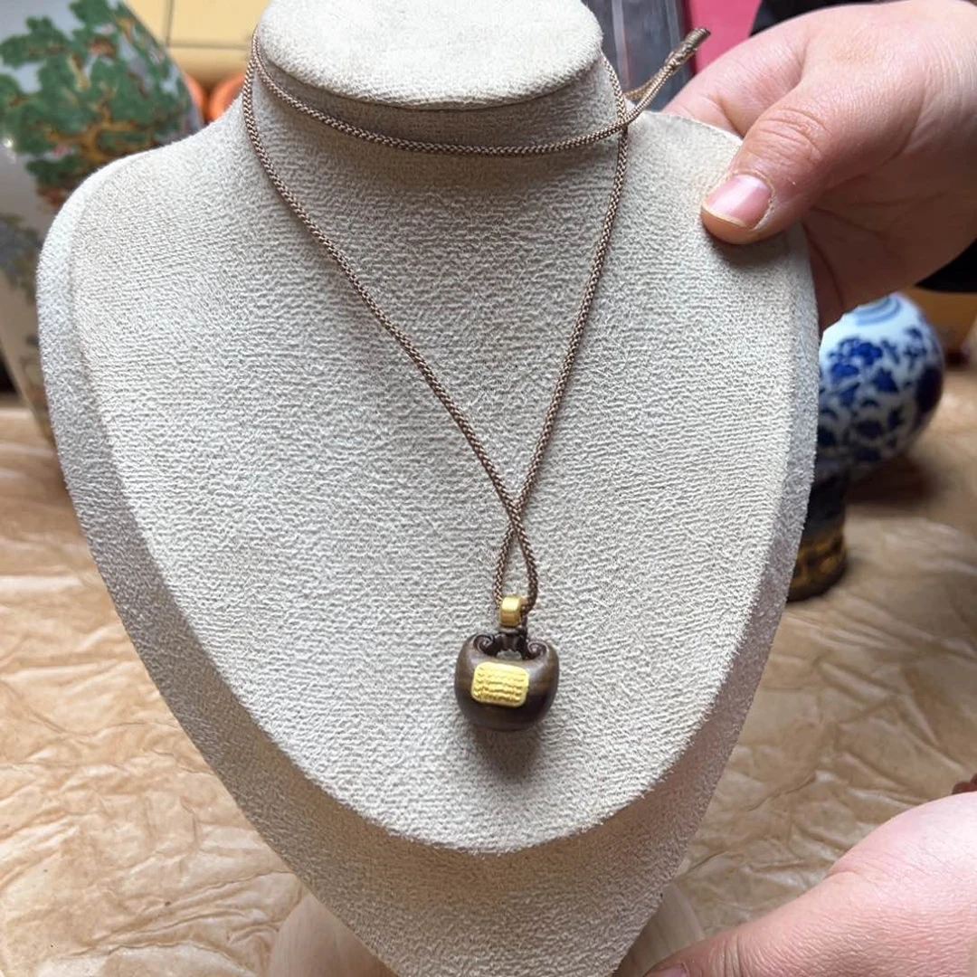 大叶紫檀（黑酸枝木类）