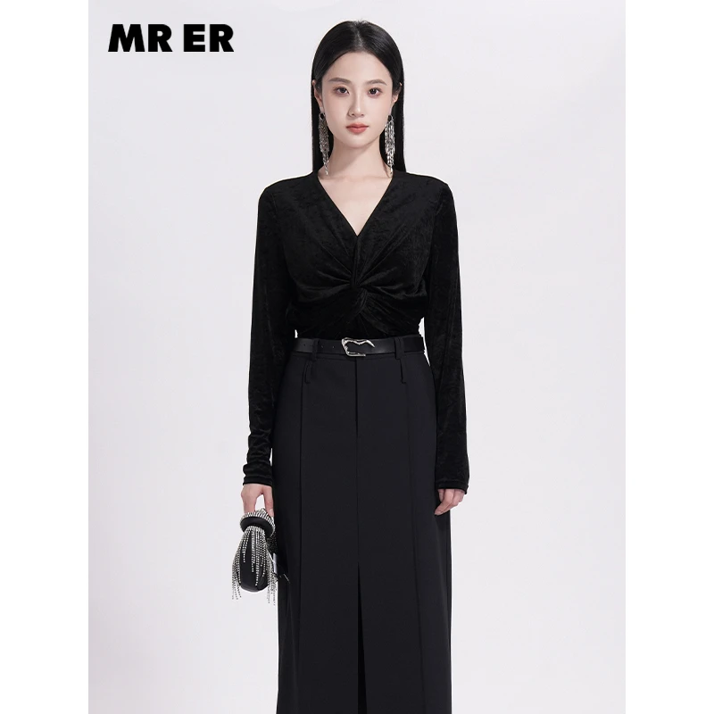 【尚雅专属】法式深V领修身显瘦长袖小衫R5A24411