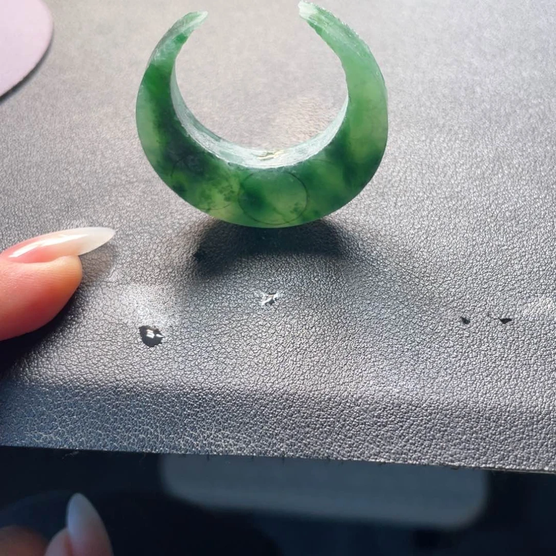 未镶嵌定制翡翠T****制整块