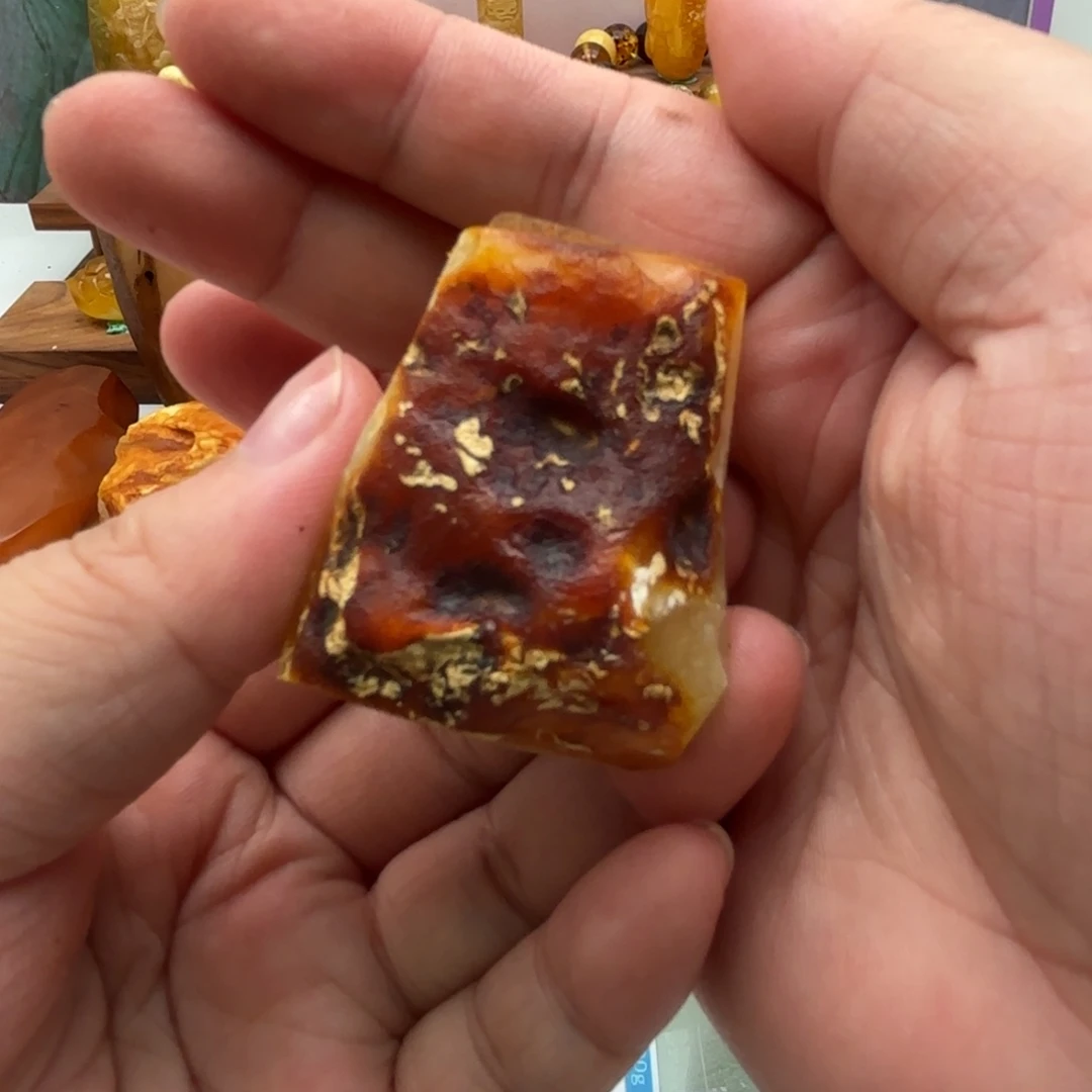 定制琥珀未镶嵌蜜蜡