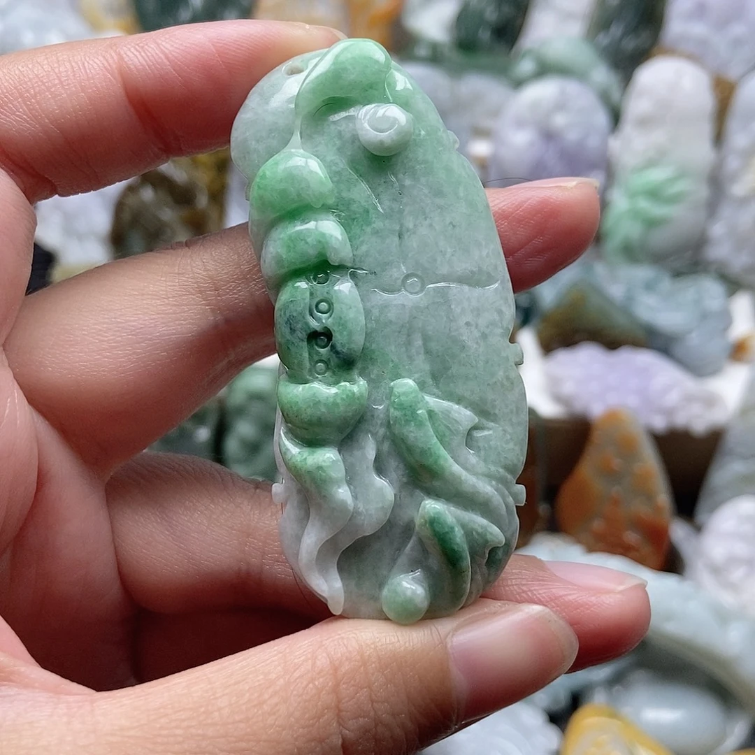 翡翠未镶嵌颈饰翡翠