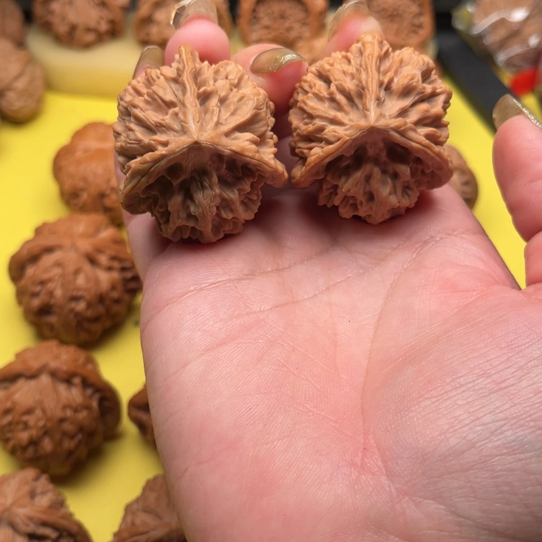 桃核吊坠44龙纹三愣