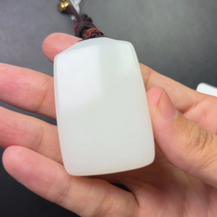 铁***5和田玉未镶嵌颈饰