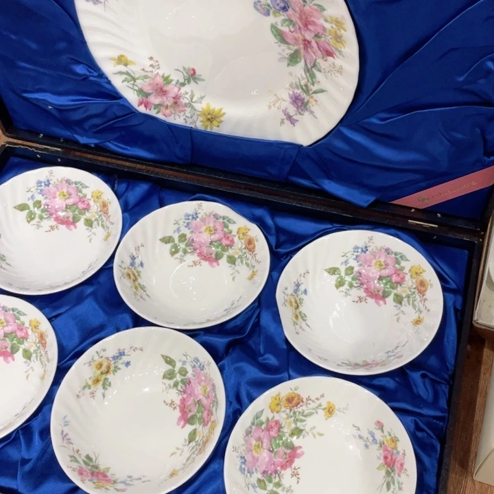 不***晚金葡萄瓷器欢迎您