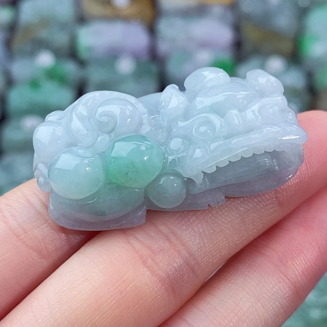 颈饰未镶嵌翡翠天然