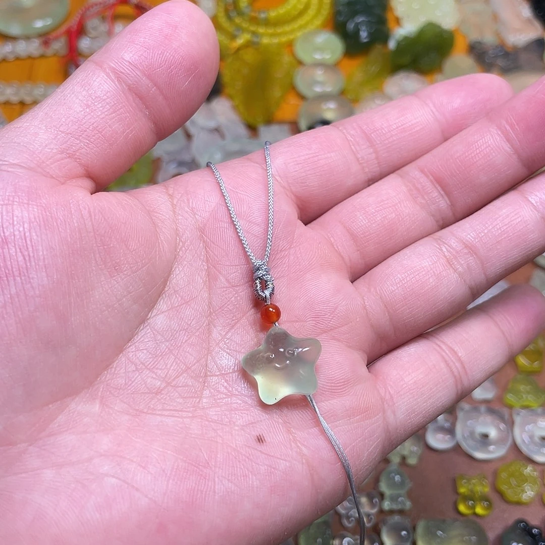 蛇纹石玉耳坠未镶嵌快**象