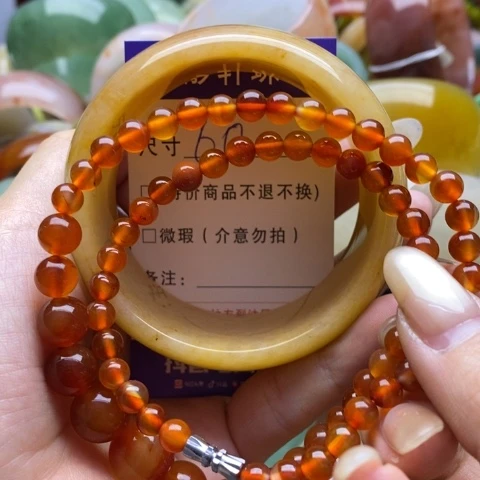 未镶嵌手镯石英质玉君*