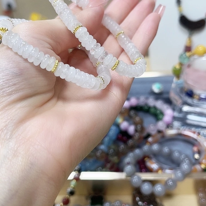 石英石纯铜白幽灵盘珠