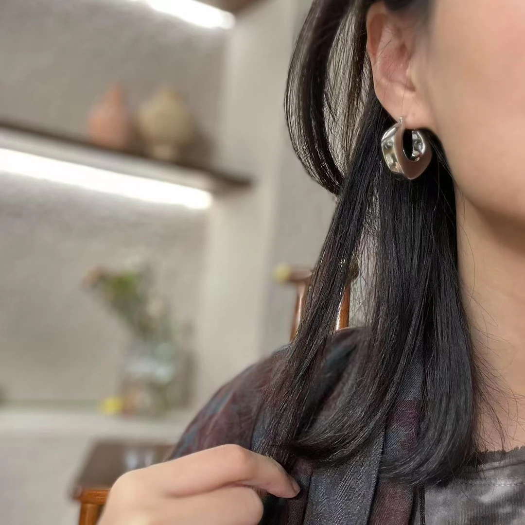 925银耳饰 云与白手作/5D空心不累耳朵/925纯银/（方圆耳扣）905