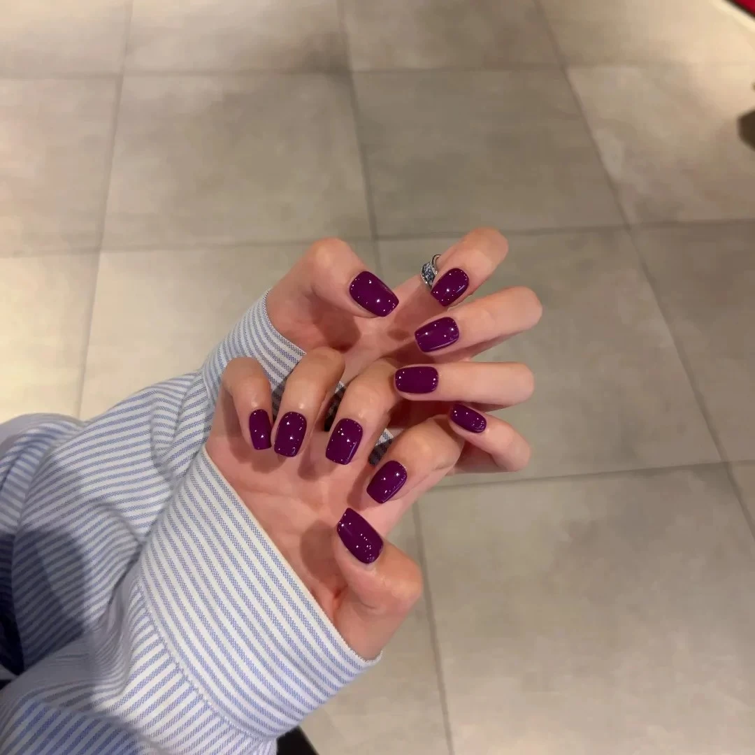 手工定制美甲纯色紫色短款秋冬新款显白穿戴甲手工光疗甲成品贴片