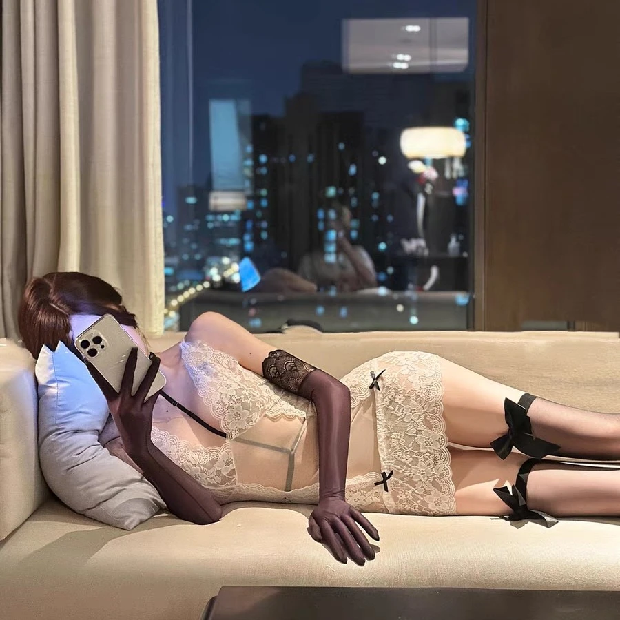 纯欲风蕾丝吊带睡裙透视网纱设计显身材高级感约会睡衣