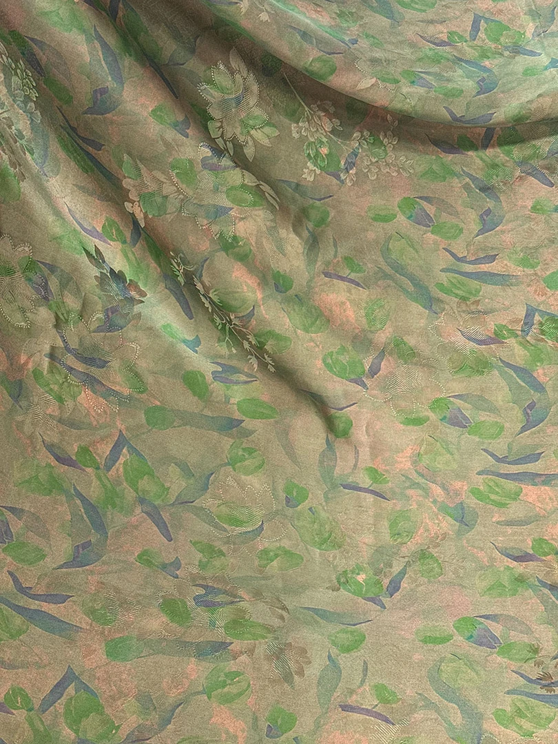 提花缎萝红云纱·清爽110门幅26姆米左右 桑蚕丝服装面料布料