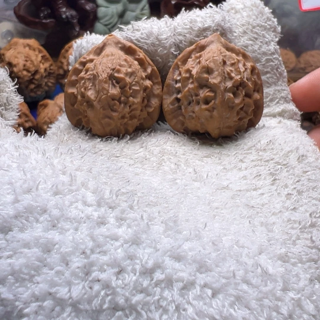 文玩核桃吊坠原树龙鳞甲