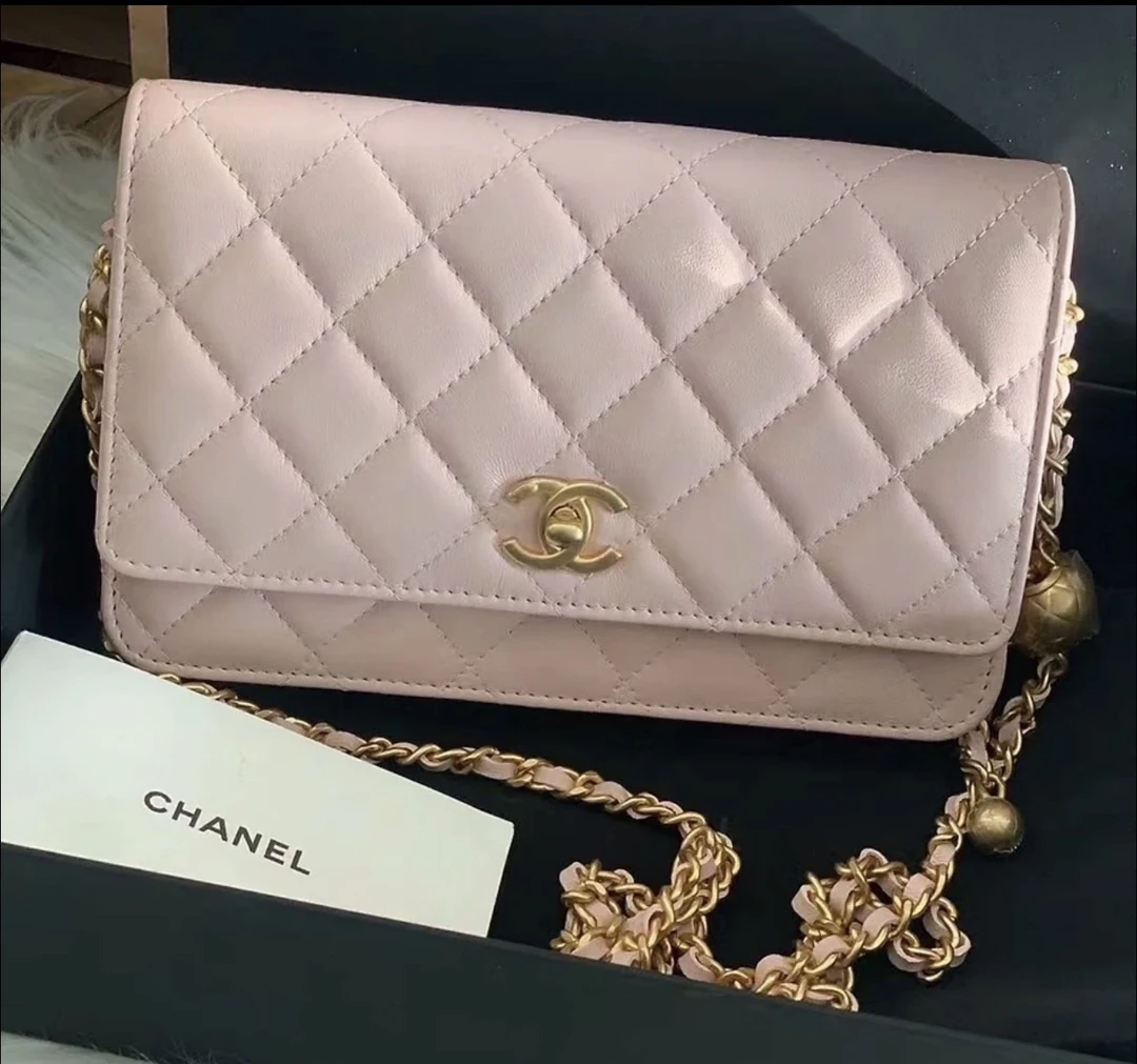 未使用 Chanel/香奈儿 多多奢品/香奈儿粉色金球woc发财斜挎包