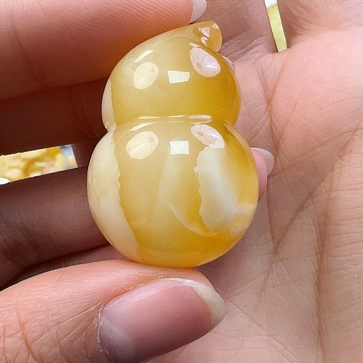 蜜蜡未镶嵌珠宝奇石
