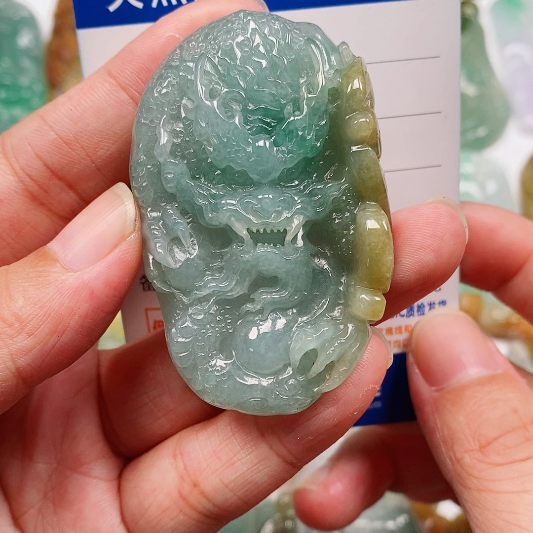 颈饰未镶嵌翡翠龙