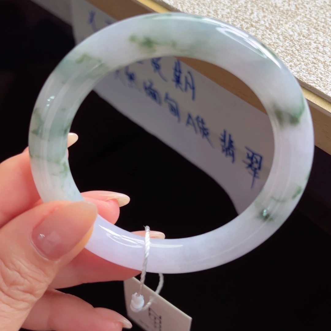 未镶嵌手镯翡翠手镯