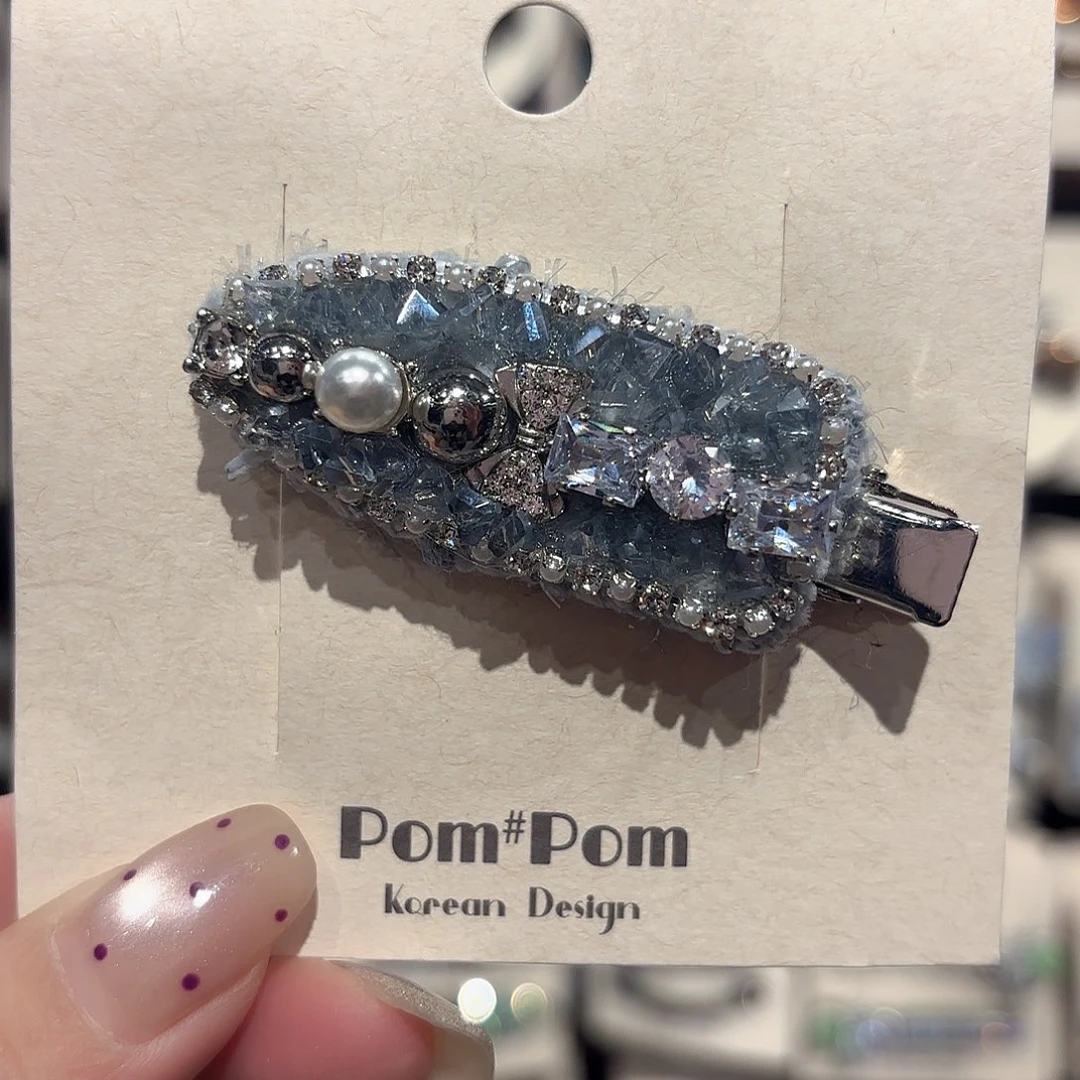 皮质铁合金蓝色无痕夹一个