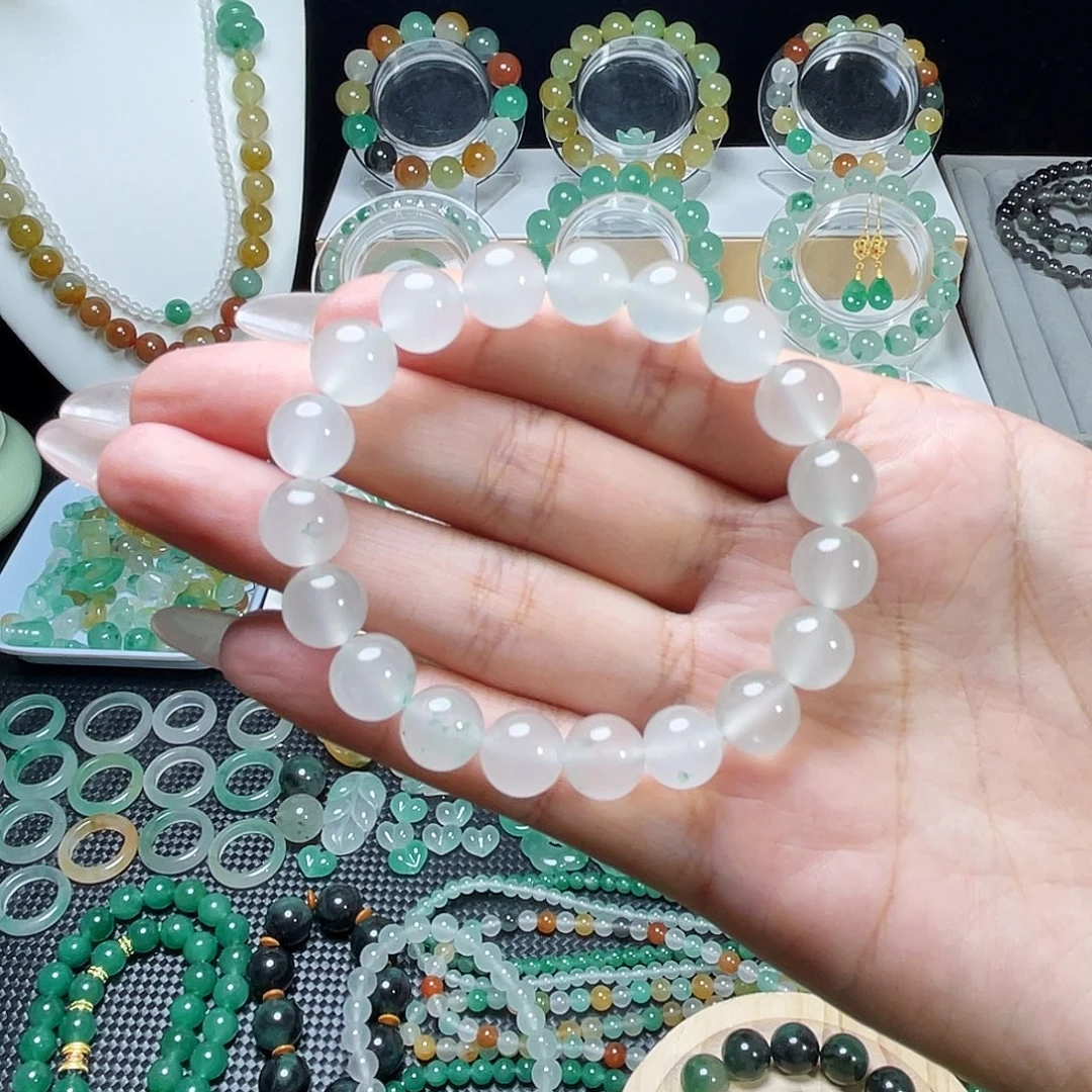 一***晶石英质玉合金手链