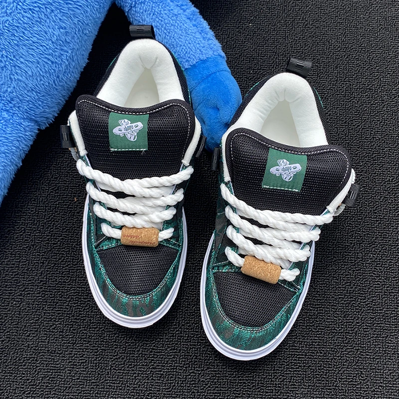 高中生军训男款鞋子厚底板鞋男鞋大码绿色复古民族风潮鞋子男生鞋