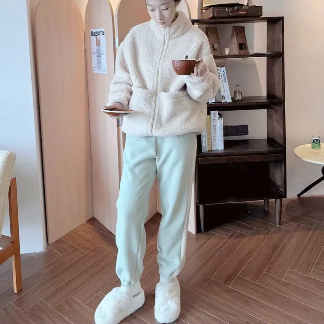 7743-侧边白条（绿色）烤串裤