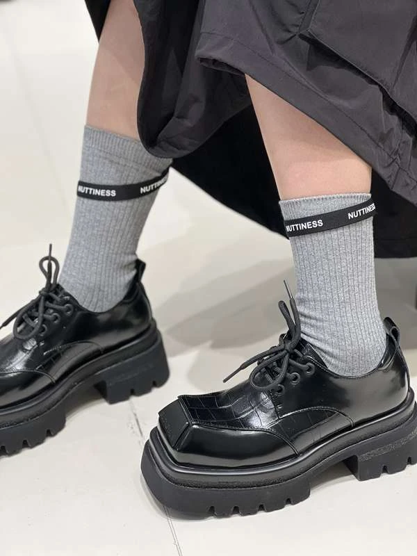 7547（6cm)复古英伦风小皮鞋女秋季新款擦色方头乐福鞋厚底单鞋