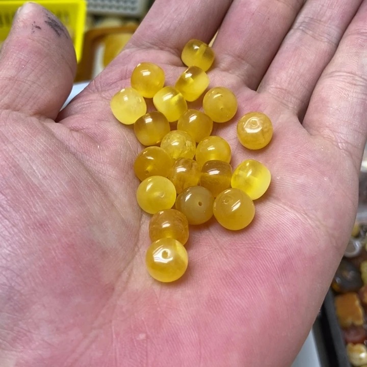 蜜蜡未镶嵌裸石多样性发货3个