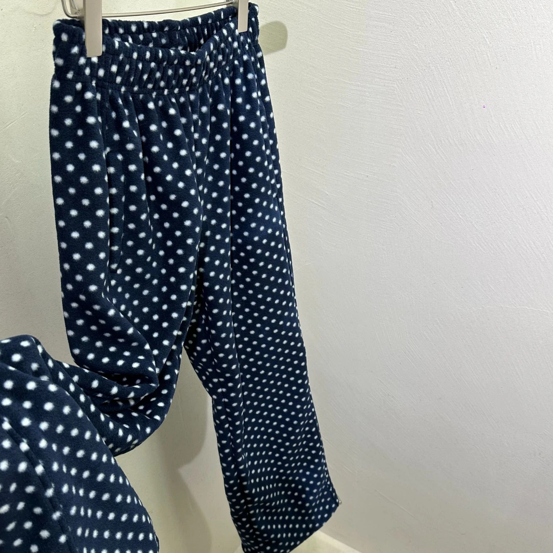 泡菜细腻绒感深蓝波点休闲裤（No退换）