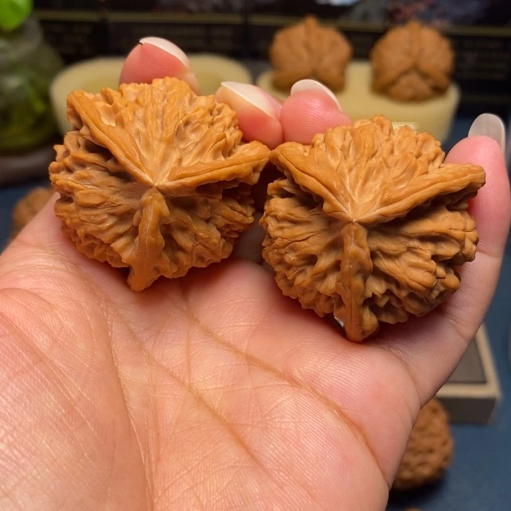 【闪购商品】把件文玩核桃秦闷三棱