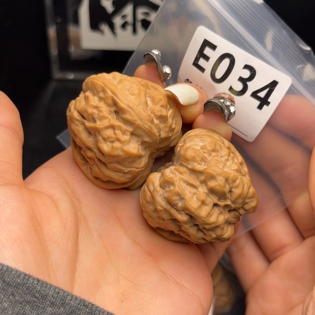 文玩核桃吊坠?**柒蛤蟆41