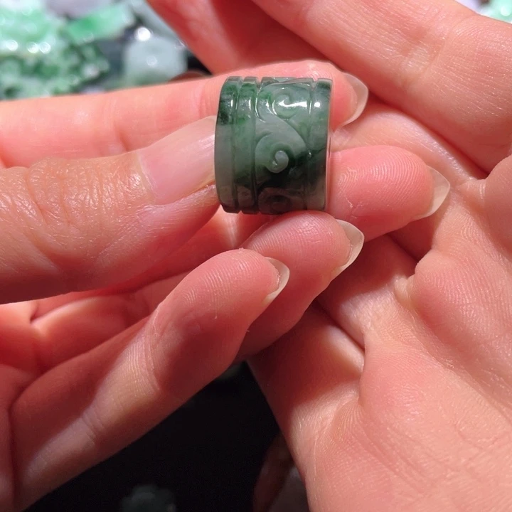 【闪购商品】翡翠颈饰未镶嵌天然翡翠