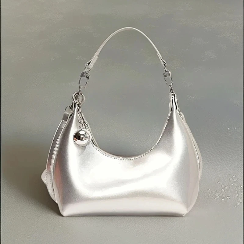 今年超火小月牙单肩包韩国原单极简主义月牙斜挎包时尚手提小包包