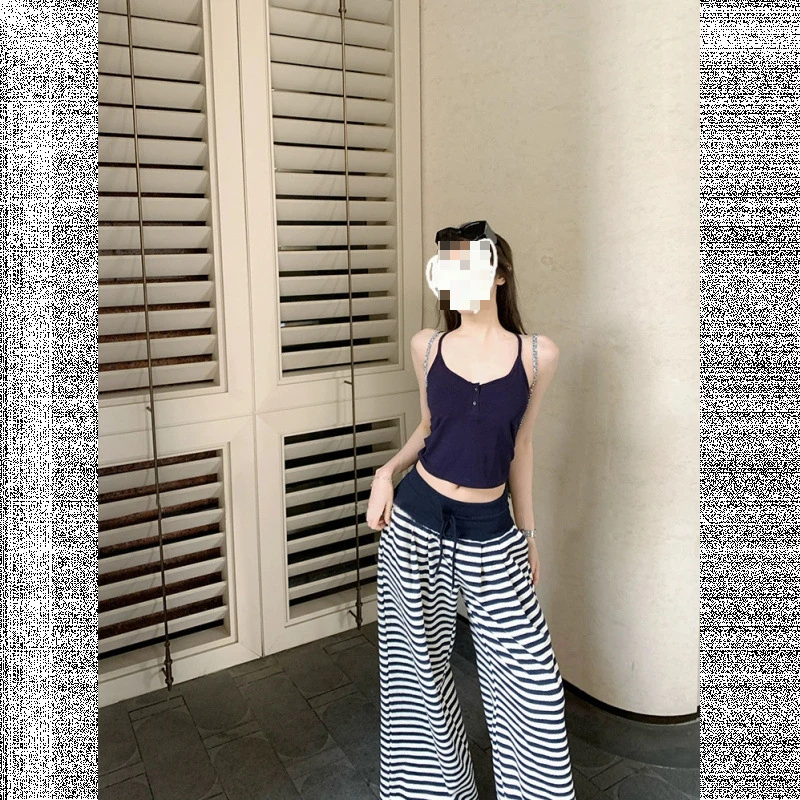 U领牛骨扣工字背心吊带+条纹百搭休闲气质直筒裤子时尚夏季套装女