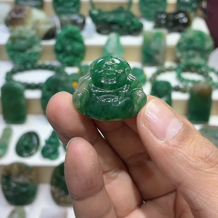 独山玉未镶嵌颈饰精品佛公