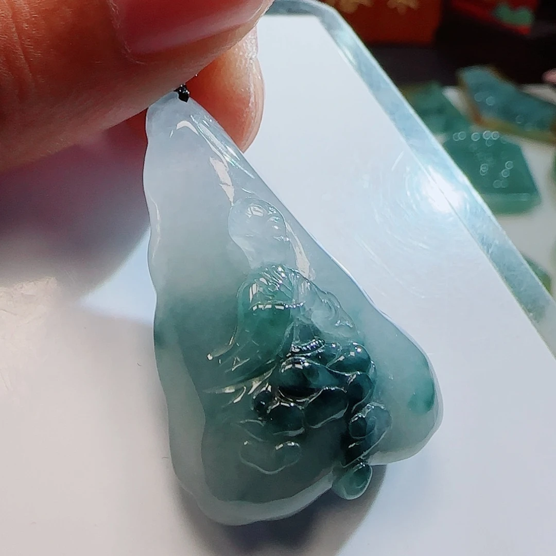 定制翡翠未镶嵌翡翠挂件