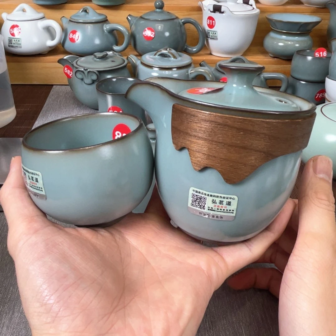 瓷片小微瑕。。。。。。。。。。