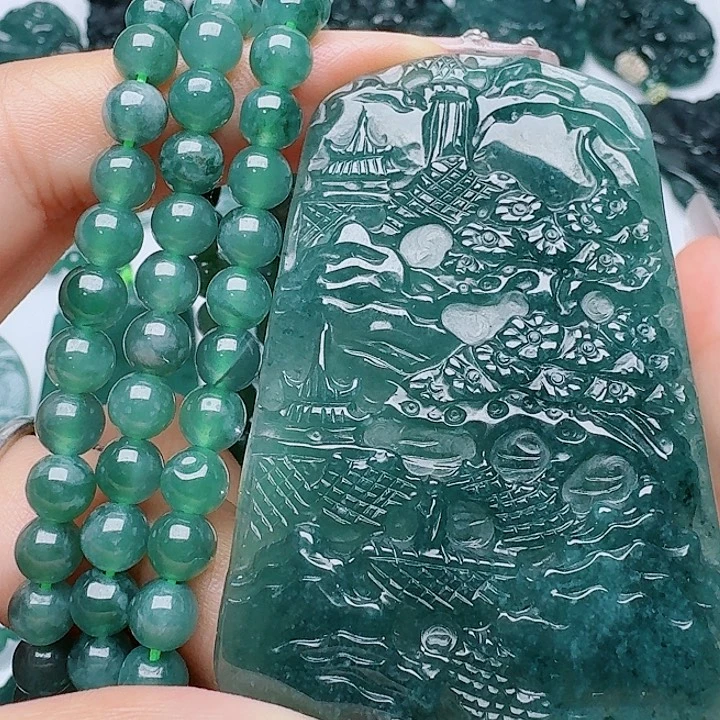 翡翠未镶嵌颈饰天然的A货翡翠多样性发其一