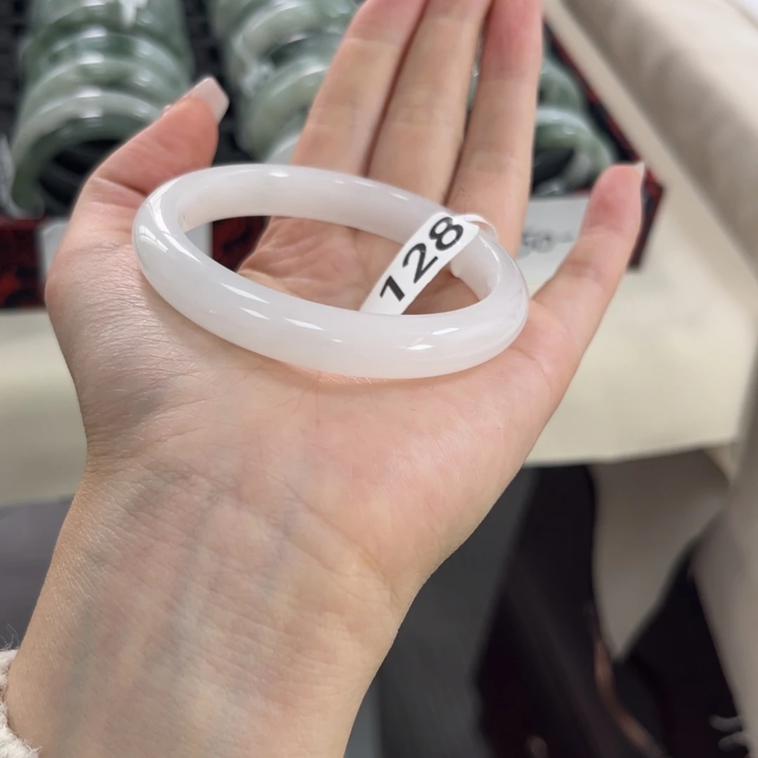 石英质玉未镶嵌手镯128