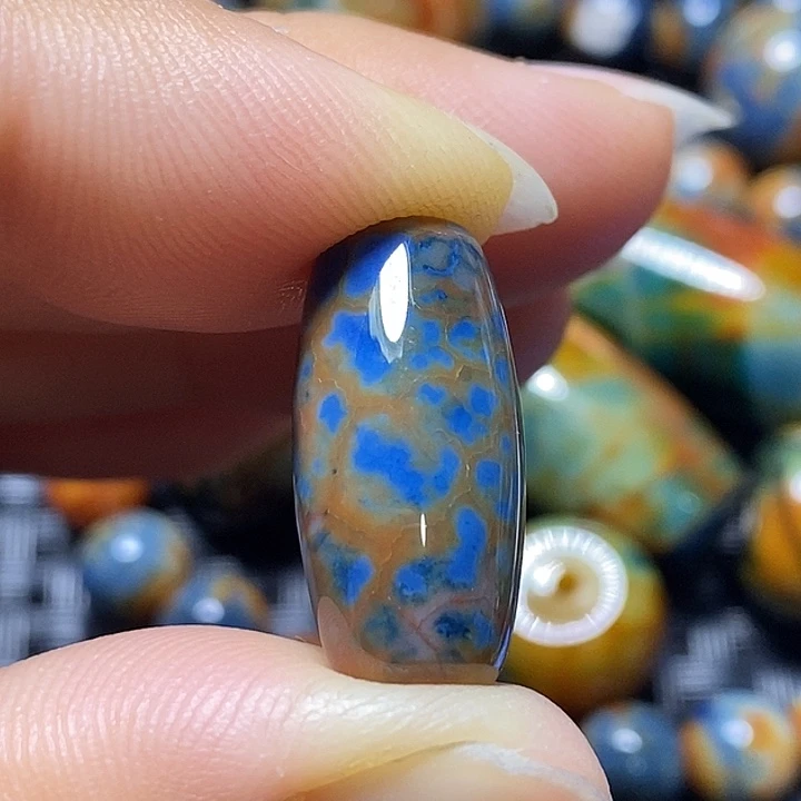 淇***左未镶嵌颈饰玛瑙/玉髓