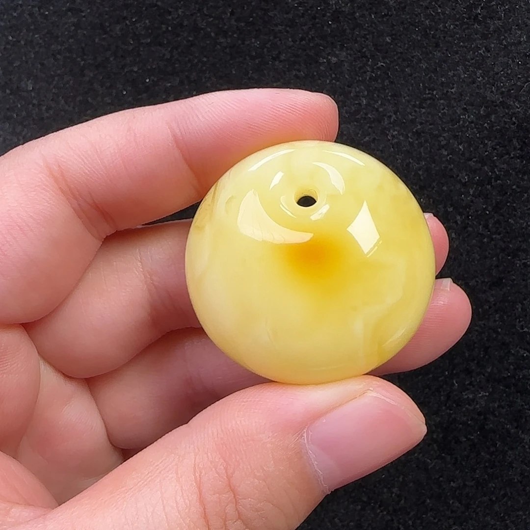 蜜蜡未镶嵌珠宝奇石
