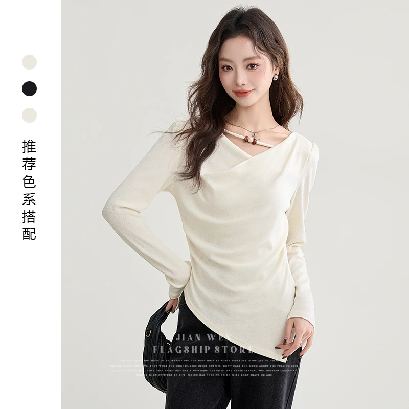 2025春秋新款杏色荡领褶皱设计感长袖T恤女不规则打底衫短款上衣