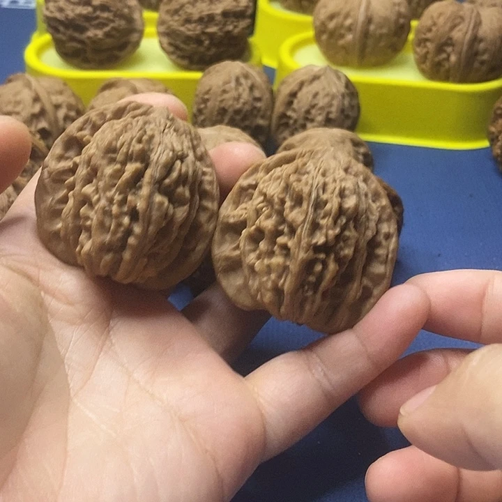 文玩核桃    四座楼