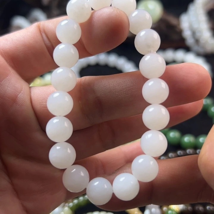和田玉未镶嵌手串