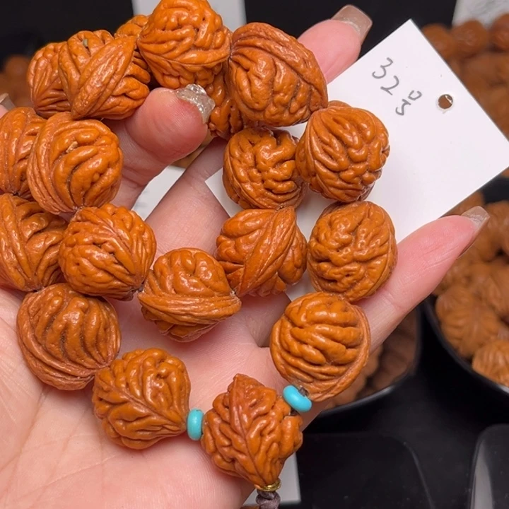 桃核吊坠豹子头21左右20颗