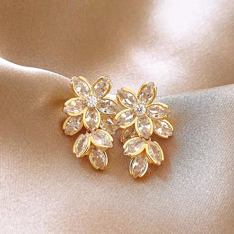 铜合金耳饰 镀18K【樱花浪漫】锆石花朵设计感法式满钻无耳洞耳夹