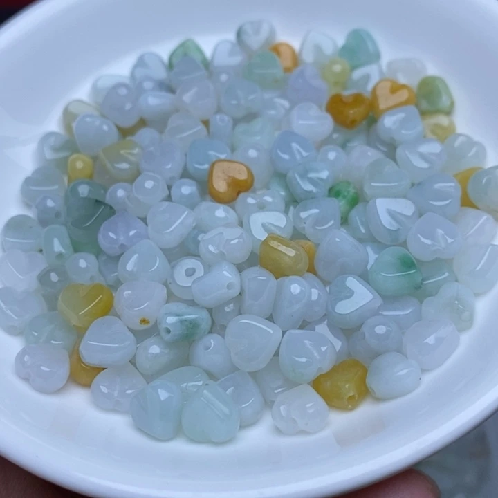 翡翠未镶嵌手链卡7冰三彩爱心30个