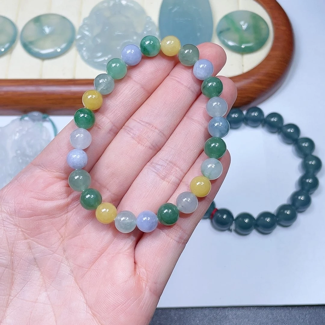 翡翠颈饰未镶嵌手串